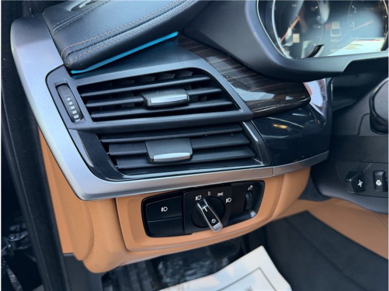 Used 2017 BMW X6 xDrive50i AWD/4WD image 33