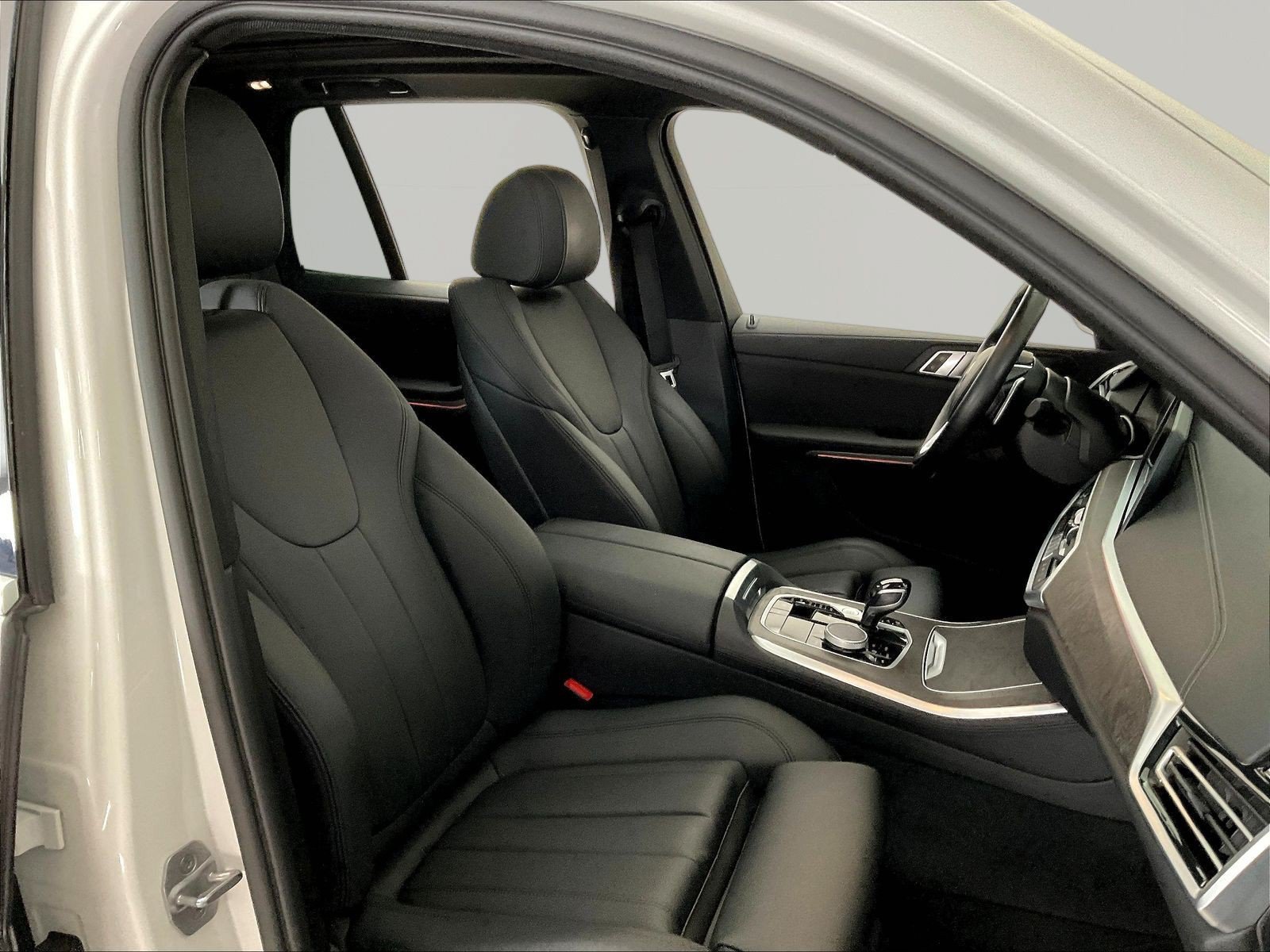 Used 2021 BMW X5 xDrive40i w/ Premium Package 2 AWD/4WD image 29