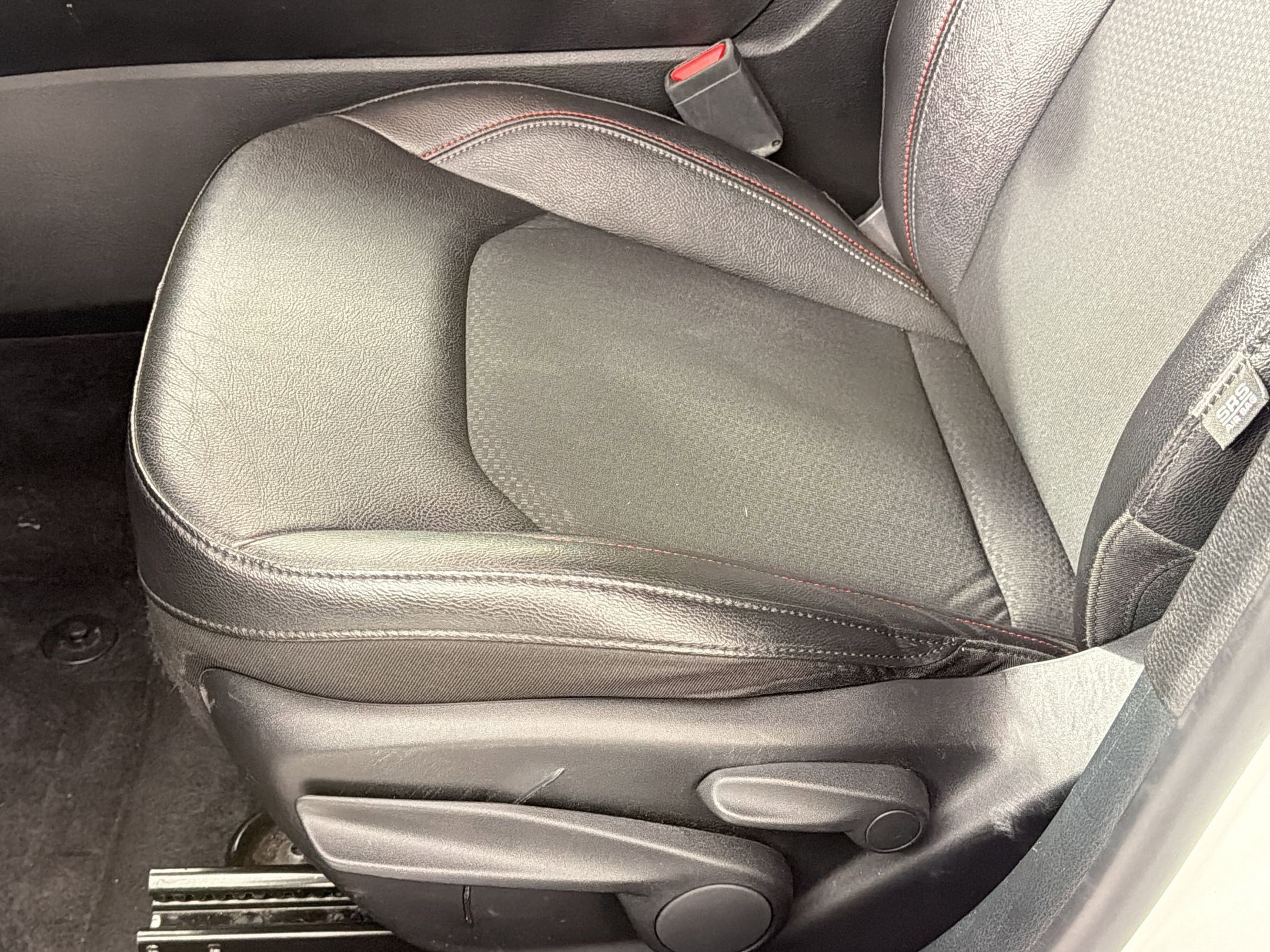 Used 2024 Jeep Compass Trailhawk image 14