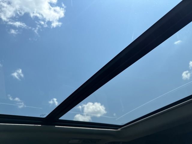 Used 2024 Toyota Sequoia Limited w/ Tow Technology Package AWD/4WD image 41