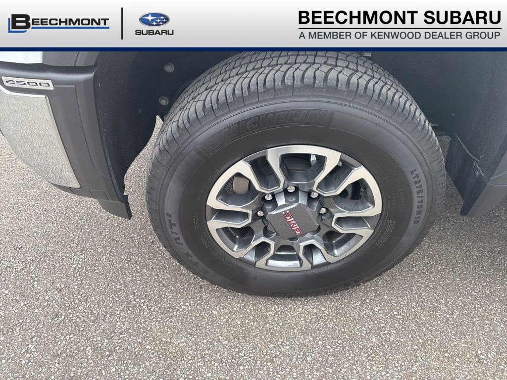 Used 2025 GMC Sierra 2500 SLT w/ SLT Premium Package AWD/4WD image 5