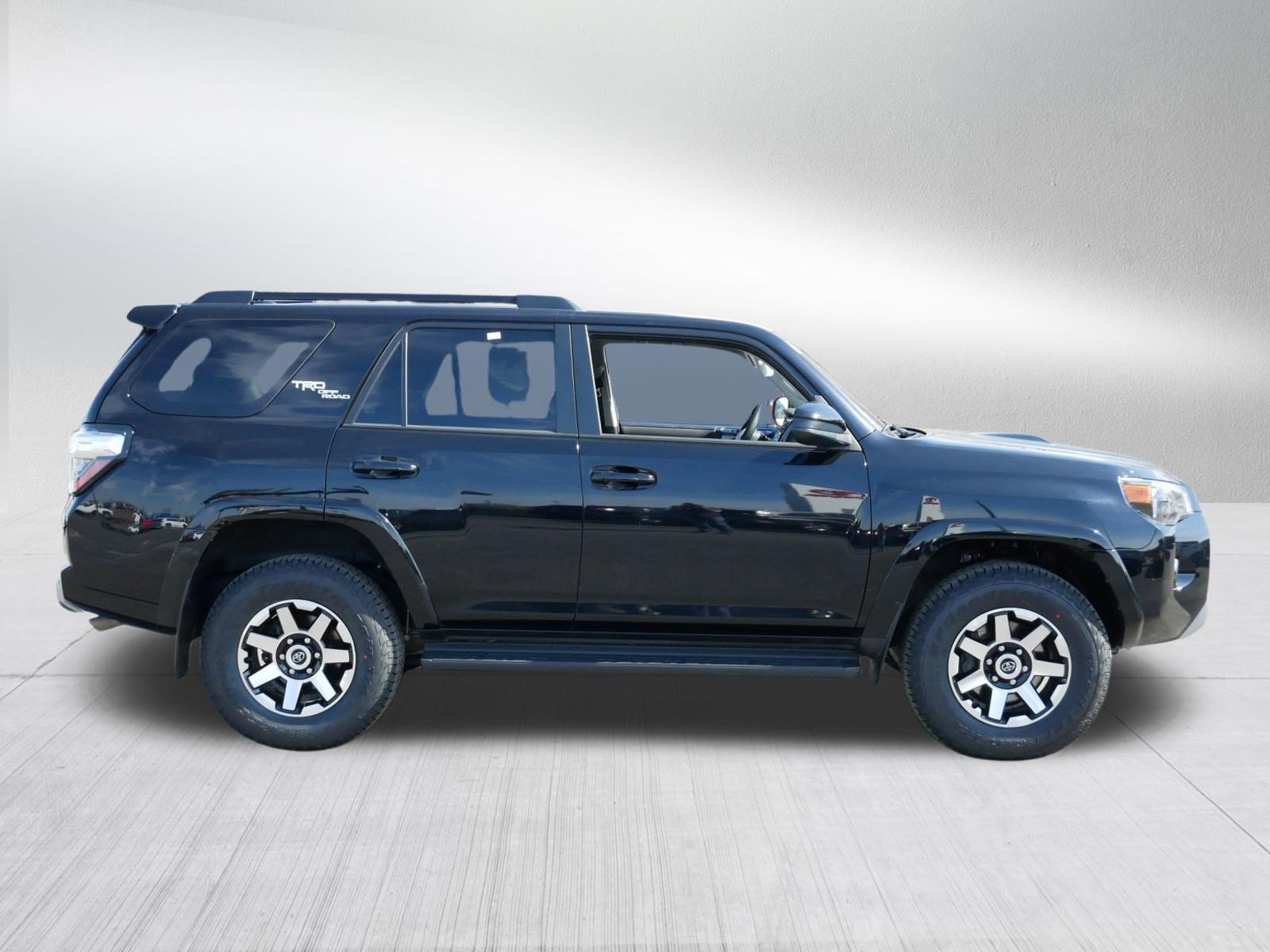 Certified 2024 Toyota 4Runner TRD Off-Road AWD/4WD image 8