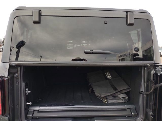 Used 2023 Ford Bronco Everglades image 18