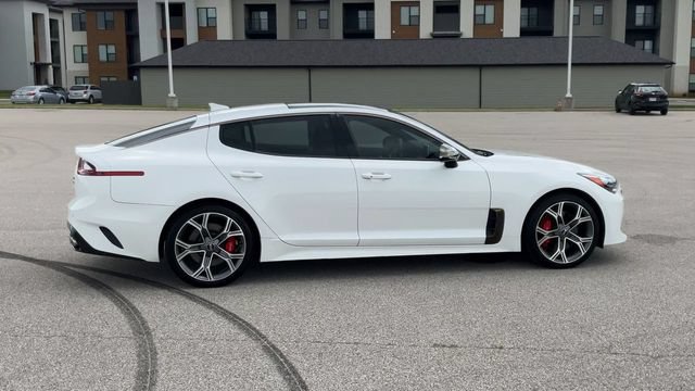 Used 2021 Kia Stinger GT1 AWD/4WD image 9
