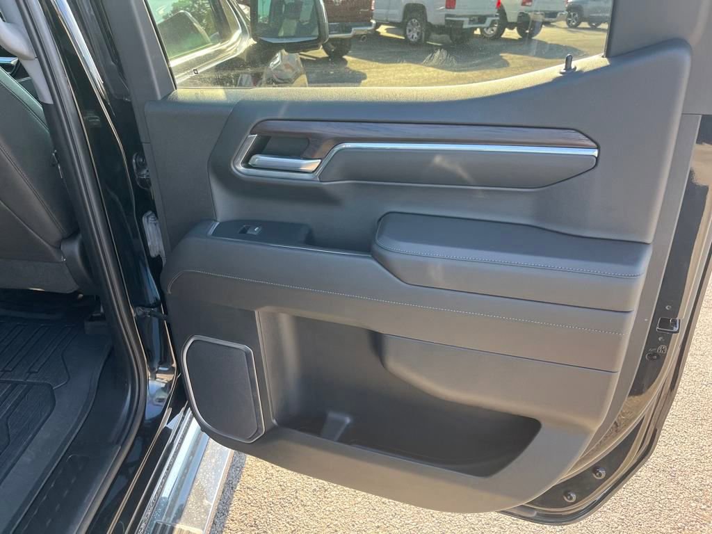 Used 2022 GMC Sierra 1500 SLT w/ SLT Premium Plus Package image 26