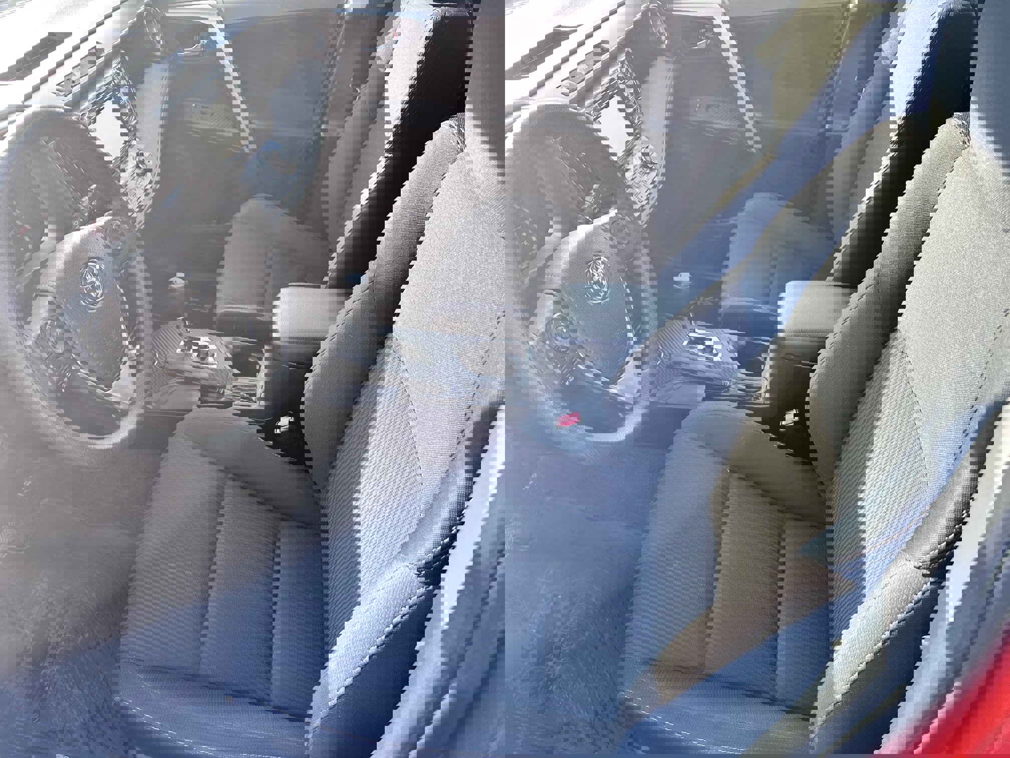 Used 2015 Toyota RAV4 XLE image 5