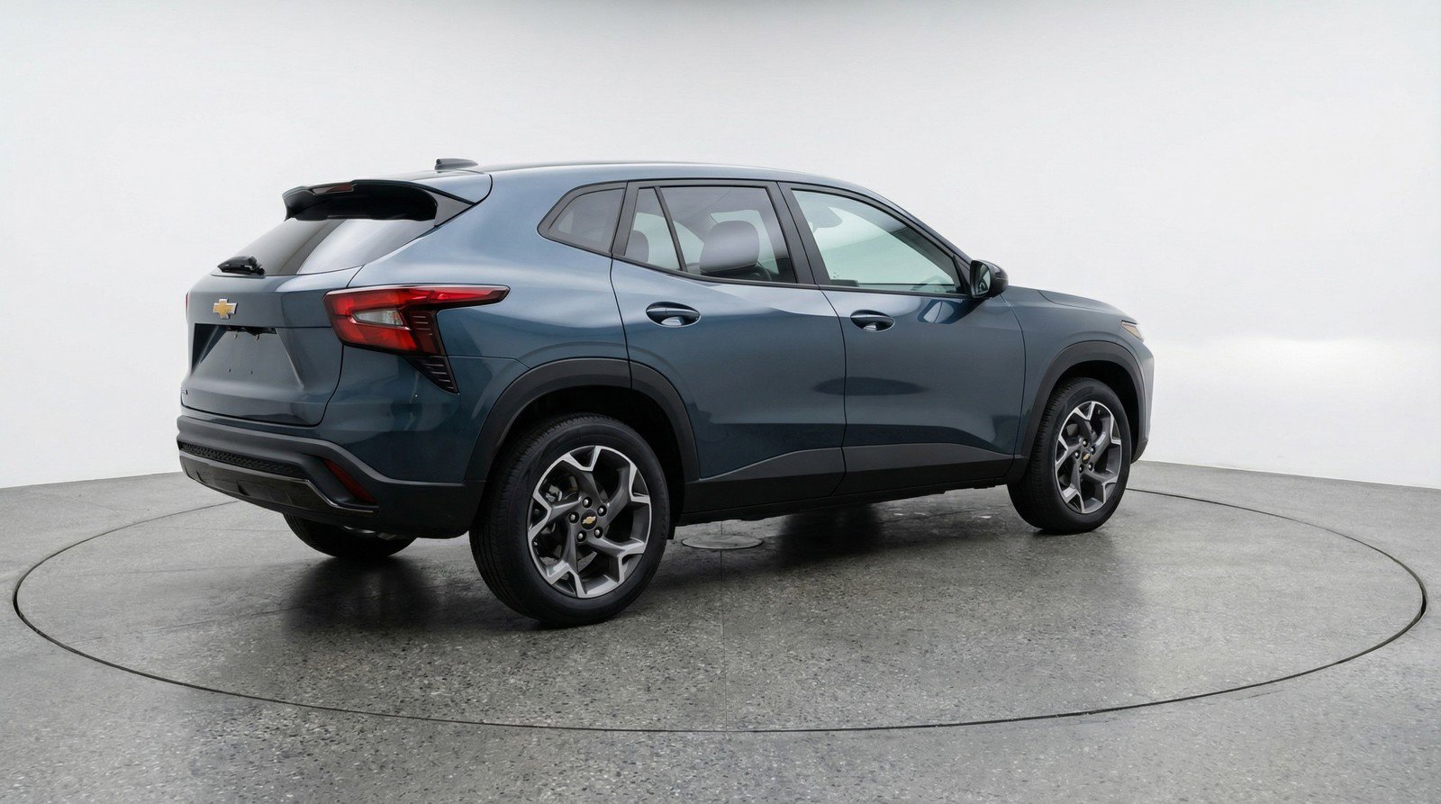 Used 2025 Chevrolet Trax LT image 9