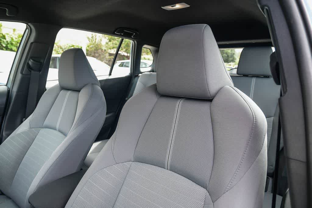 Used 2025 Toyota Corolla Cross AWD Hybrid image 17