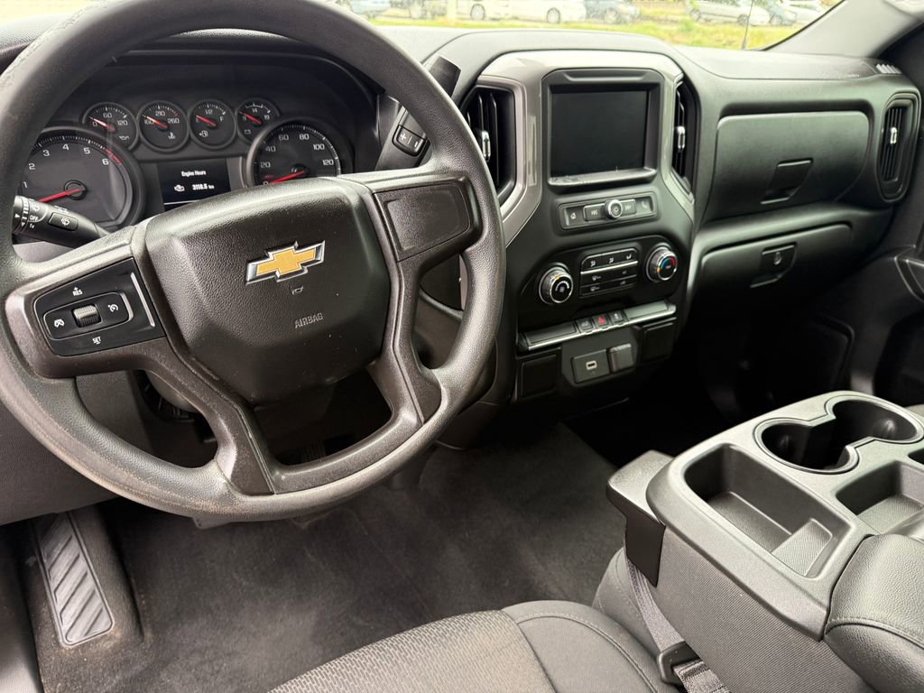 Used 2020 Chevrolet Silverado 1500 Custom w/ Custom Value Package AWD/4WD image 28