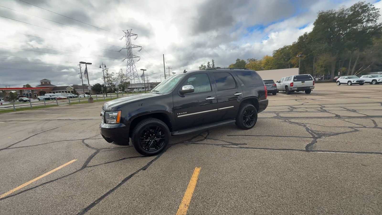 Used 2013 Chevrolet Tahoe LTZ AWD/4WD image 4