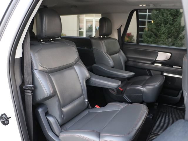 Used 2025 Ford Expedition Max Active AWD/4WD image 14
