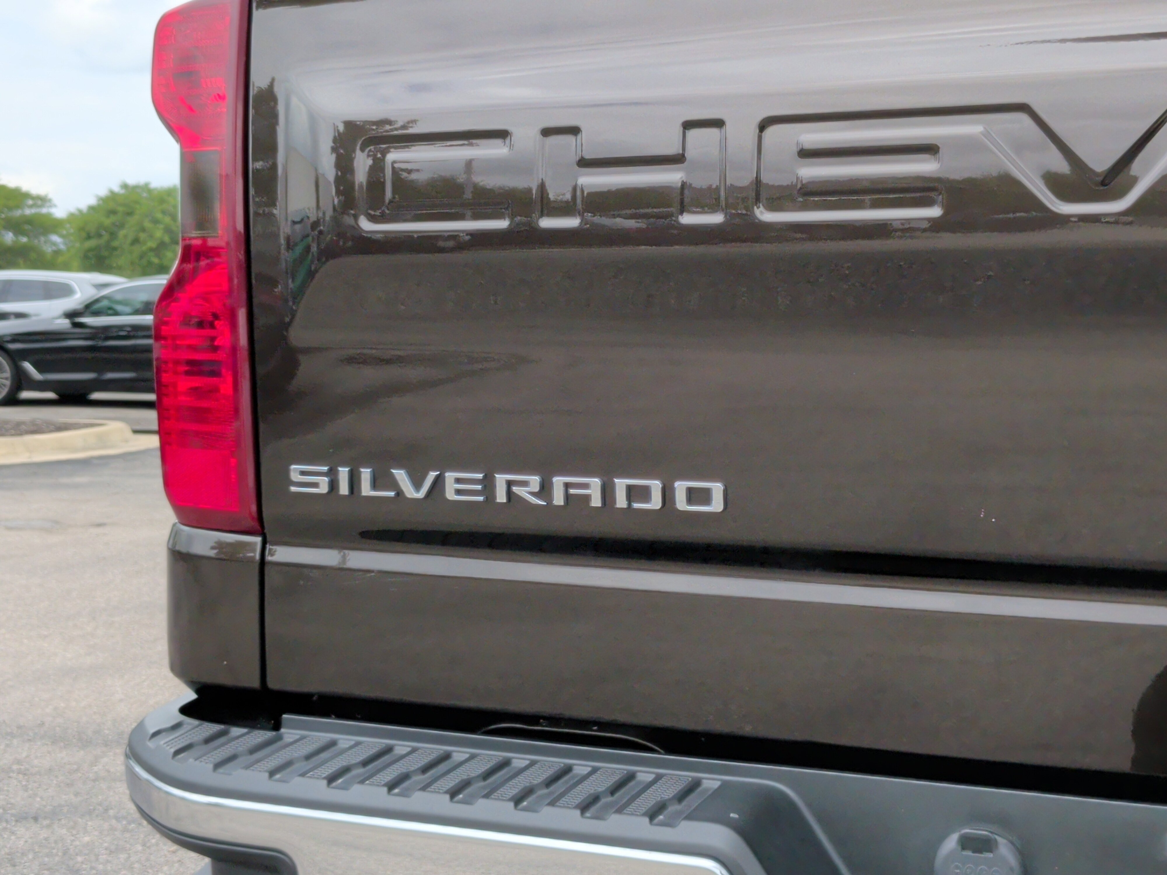 Used 2019 Chevrolet Silverado 1500 LT w/ All-Star Edition AWD/4WD image 11
