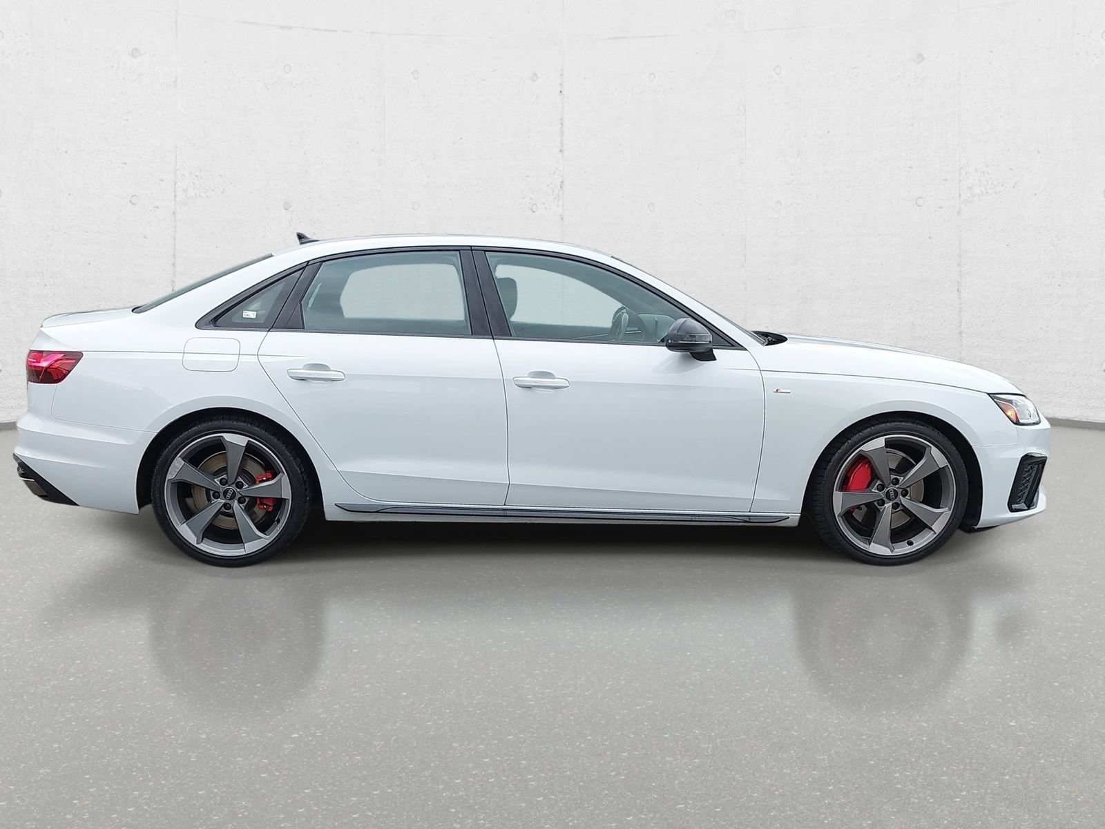 Used 2023 Audi A4 2.0T Premium Plus w/ Premium Plus Package AWD/4WD image 4