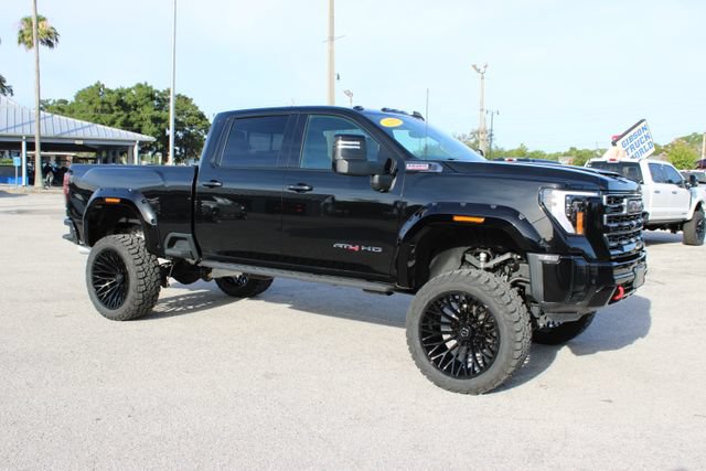 Used 2025 GMC Sierra 2500 AT4 w/ AT4 Premium Plus Package AWD/4WD image 15