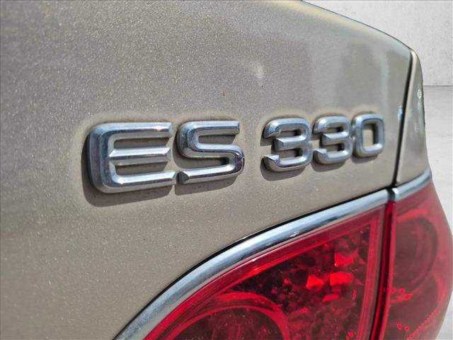 Used 2005 Lexus ES 330 FWD image 12