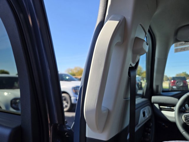 New 2026 Ford Explorer Active image 22