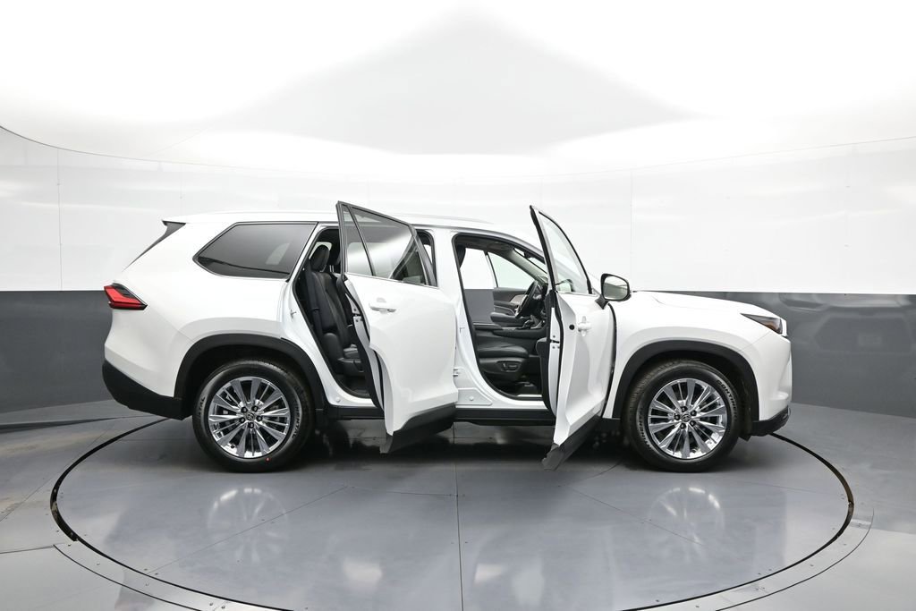 Certified 2024 Toyota Grand Highlander Platinum image 44