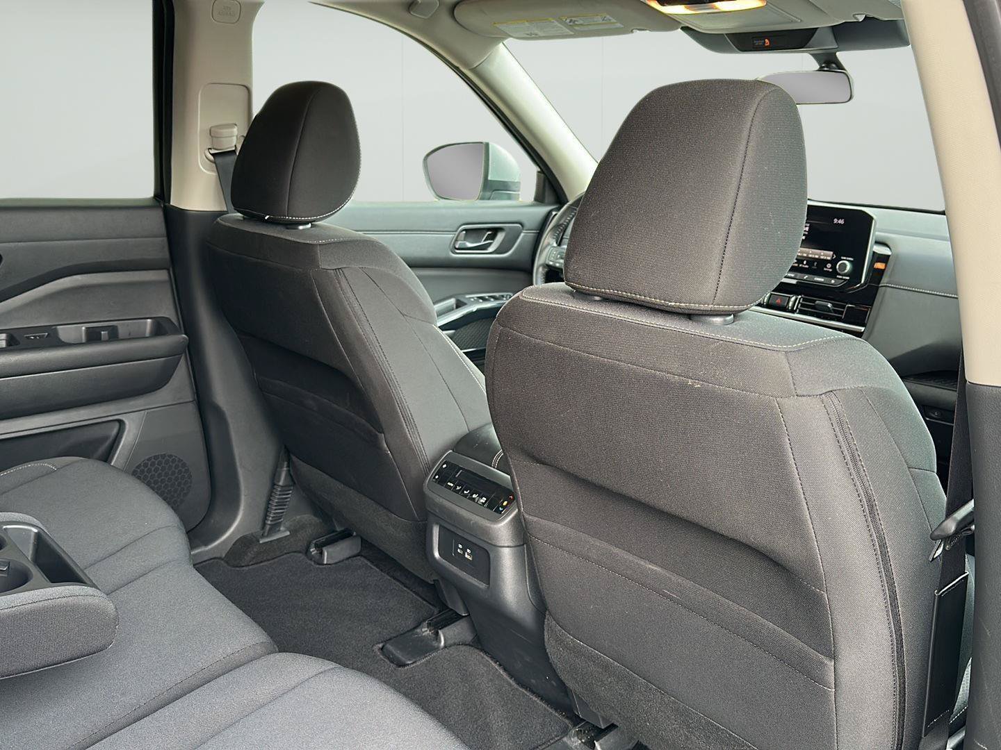 Used 2025 Nissan Pathfinder SV AWD/4WD image 24