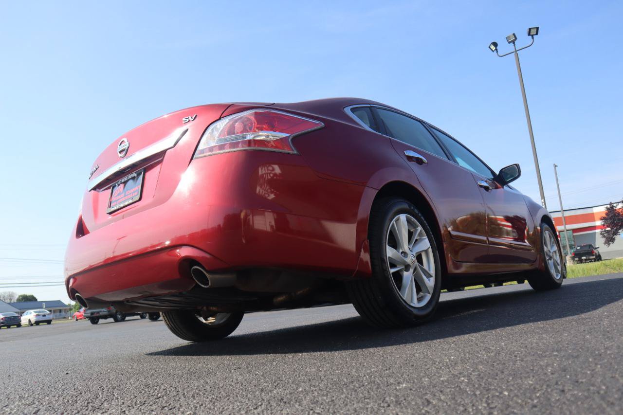 Used 2015 Nissan Altima 2.5 SV FWD image 18