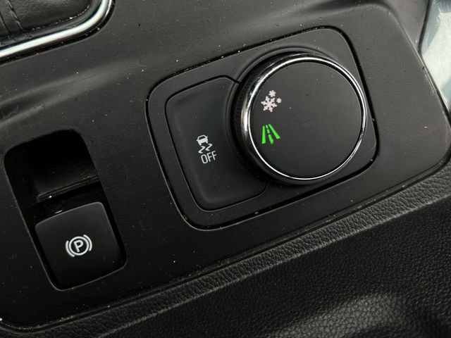 Used 2018 Chevrolet Traverse LS image 28