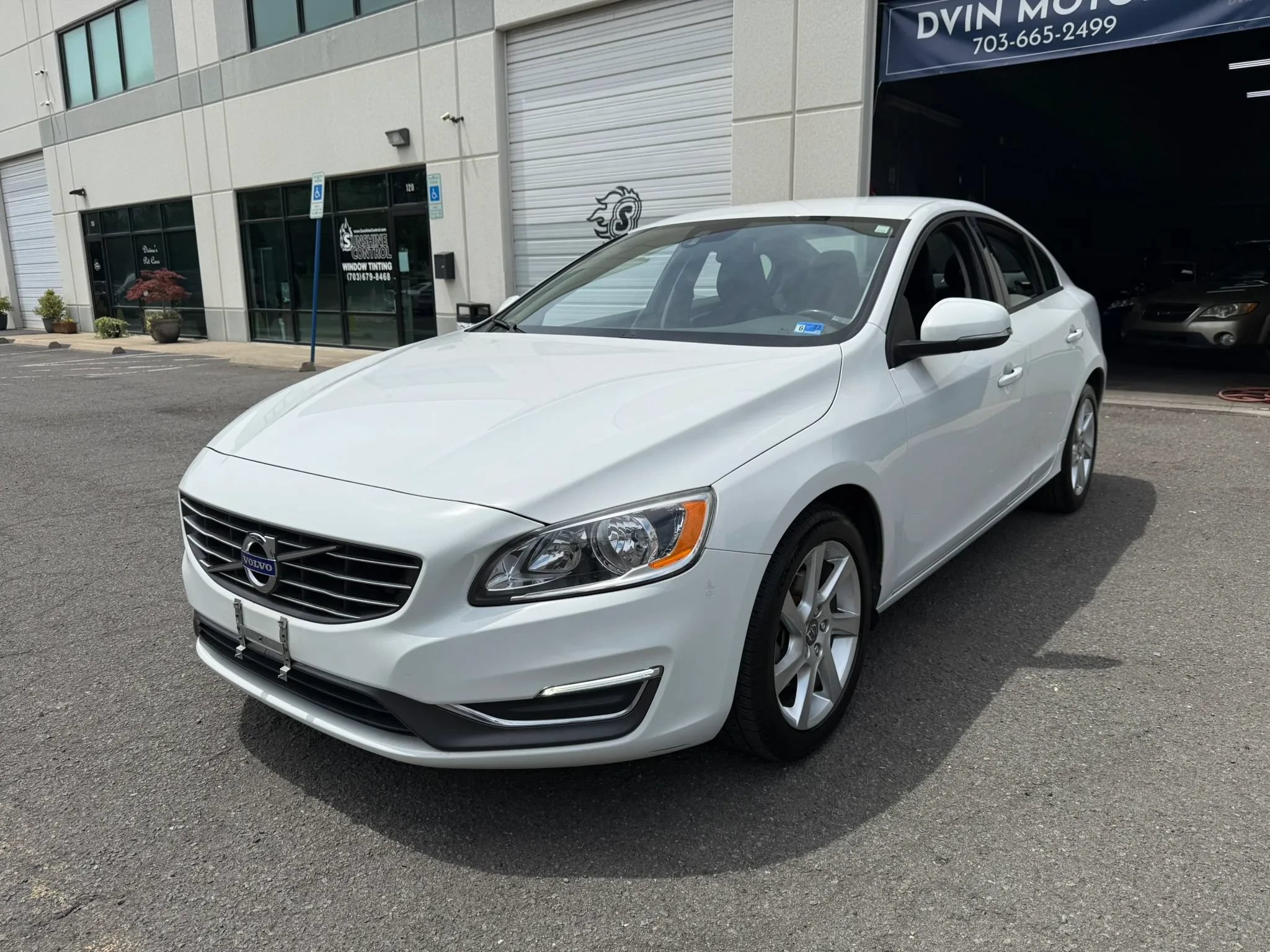 Used 2015 Volvo S60 T5 FWD image 5