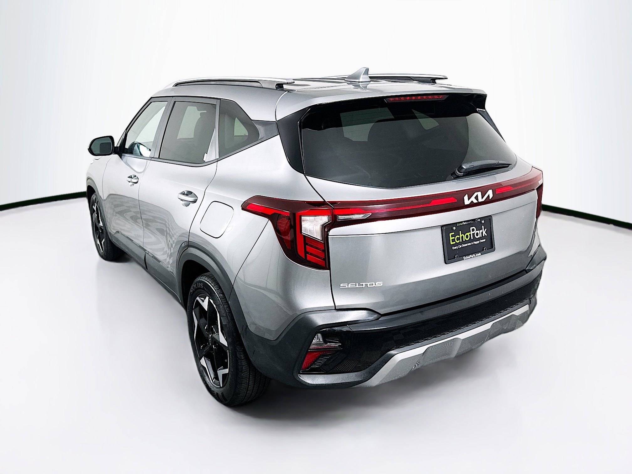 Used 2025 Kia Seltos S image 5