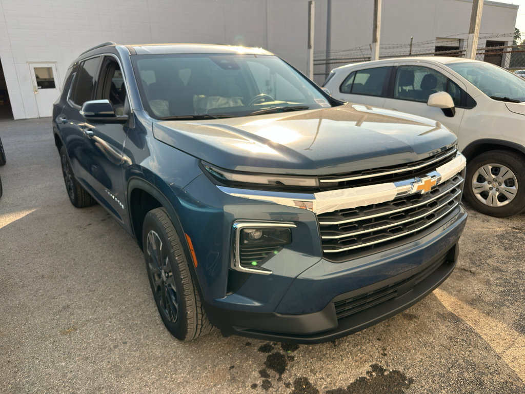 New 2026 Chevrolet Traverse LT w/ Sun and Wheel Package image 1