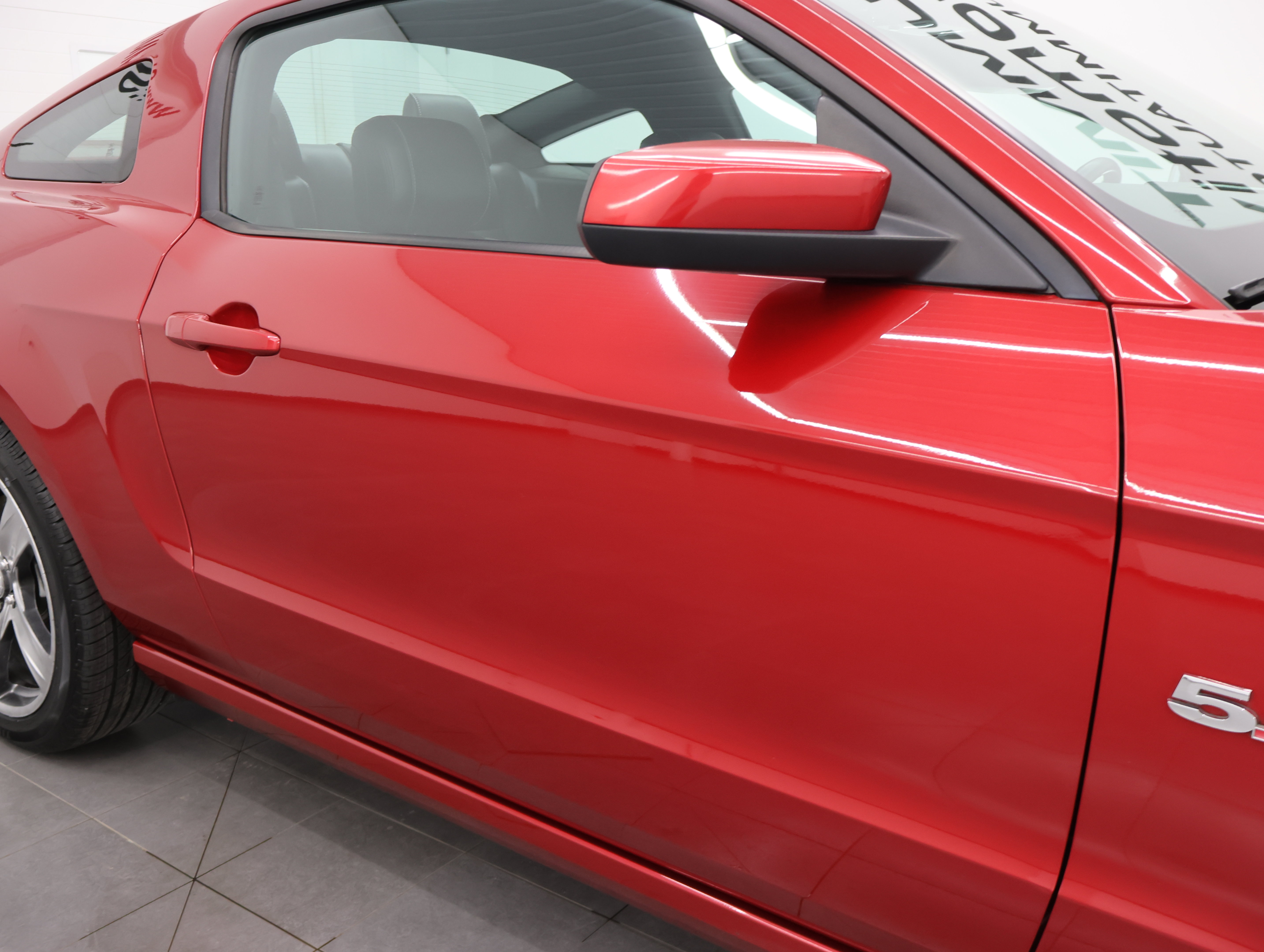 Used 2013 Ford Mustang GT Premium w/ Comfort Pkg RWD image 23