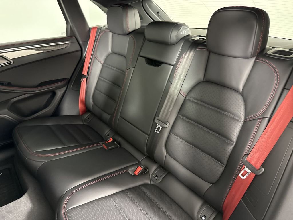 New 2026 Porsche Macan GTS AWD/4WD image 22
