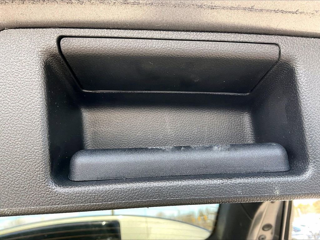 Used 2022 Ford Escape SE image 36