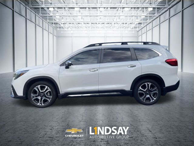 Used 2023 Subaru Ascent Touring AWD/4WD image 5