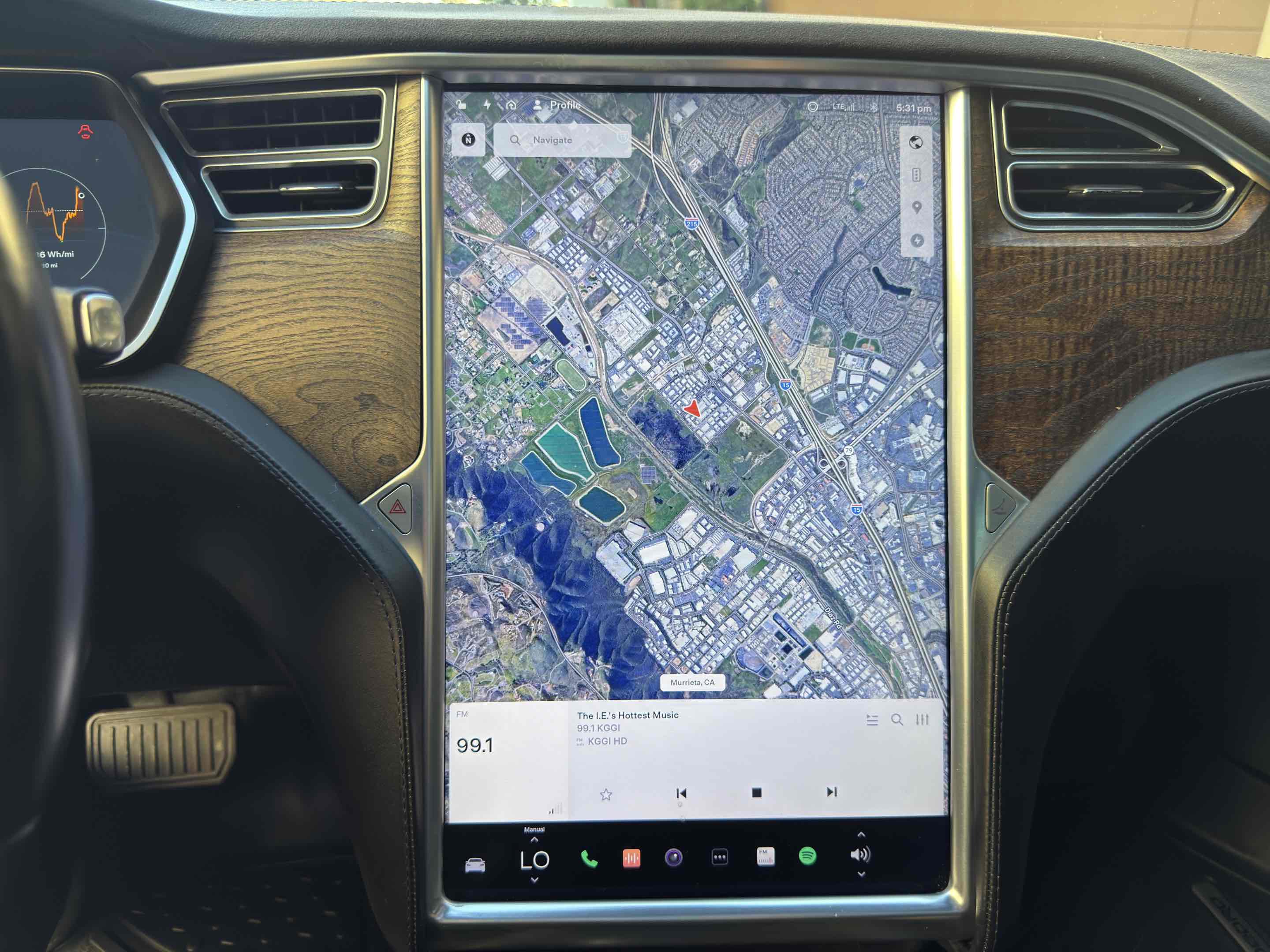 Used 2017 Tesla Model S 75 RWD image 41