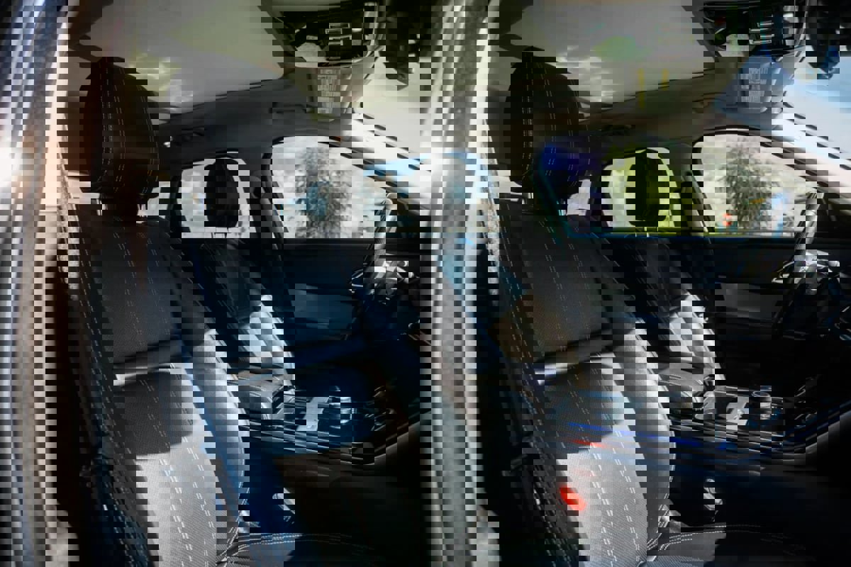 Used 2019 Land Rover Range Rover Velar S image 17