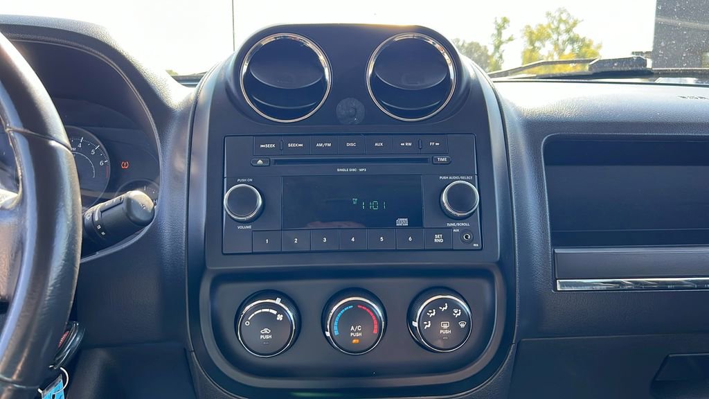 Used 2010 Jeep Patriot Sport image 21