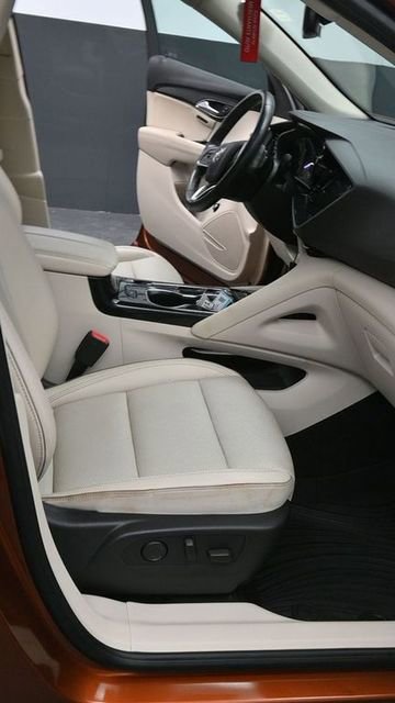 Used 2022 Buick Envision Essence w/ Safety Package FWD image 12
