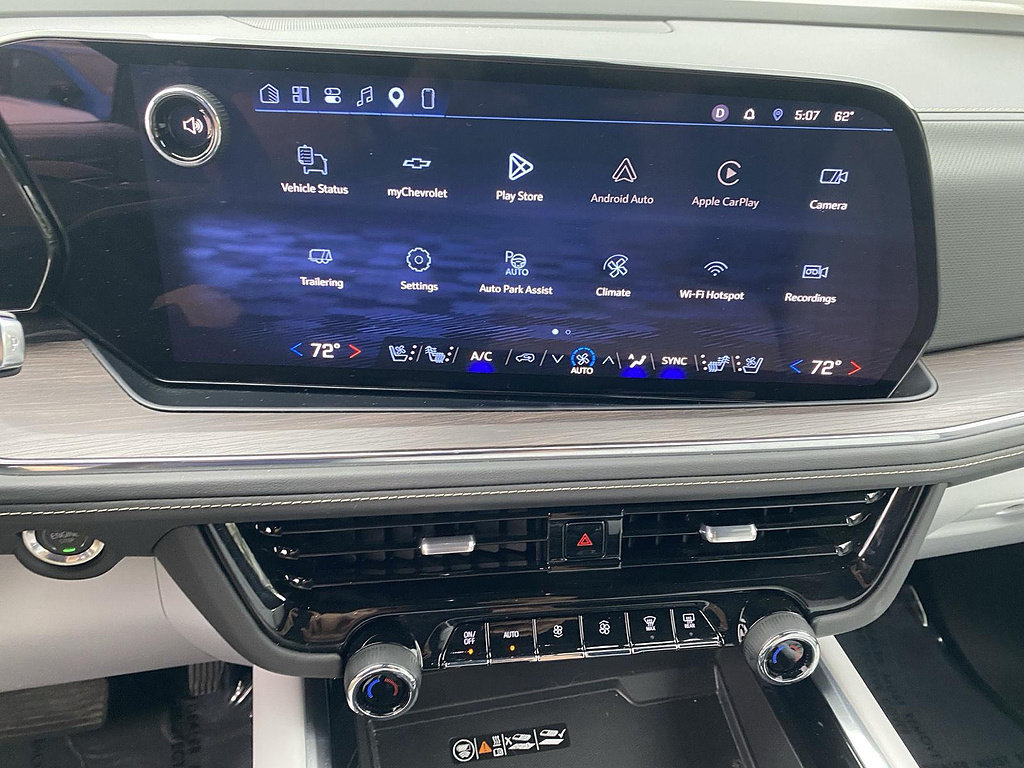 Certified 2026 Chevrolet Suburban Premier AWD/4WD image 27