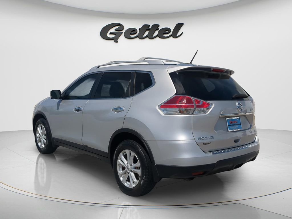 Used 2016 Nissan Rogue SV w/ SV Premium Package image 7