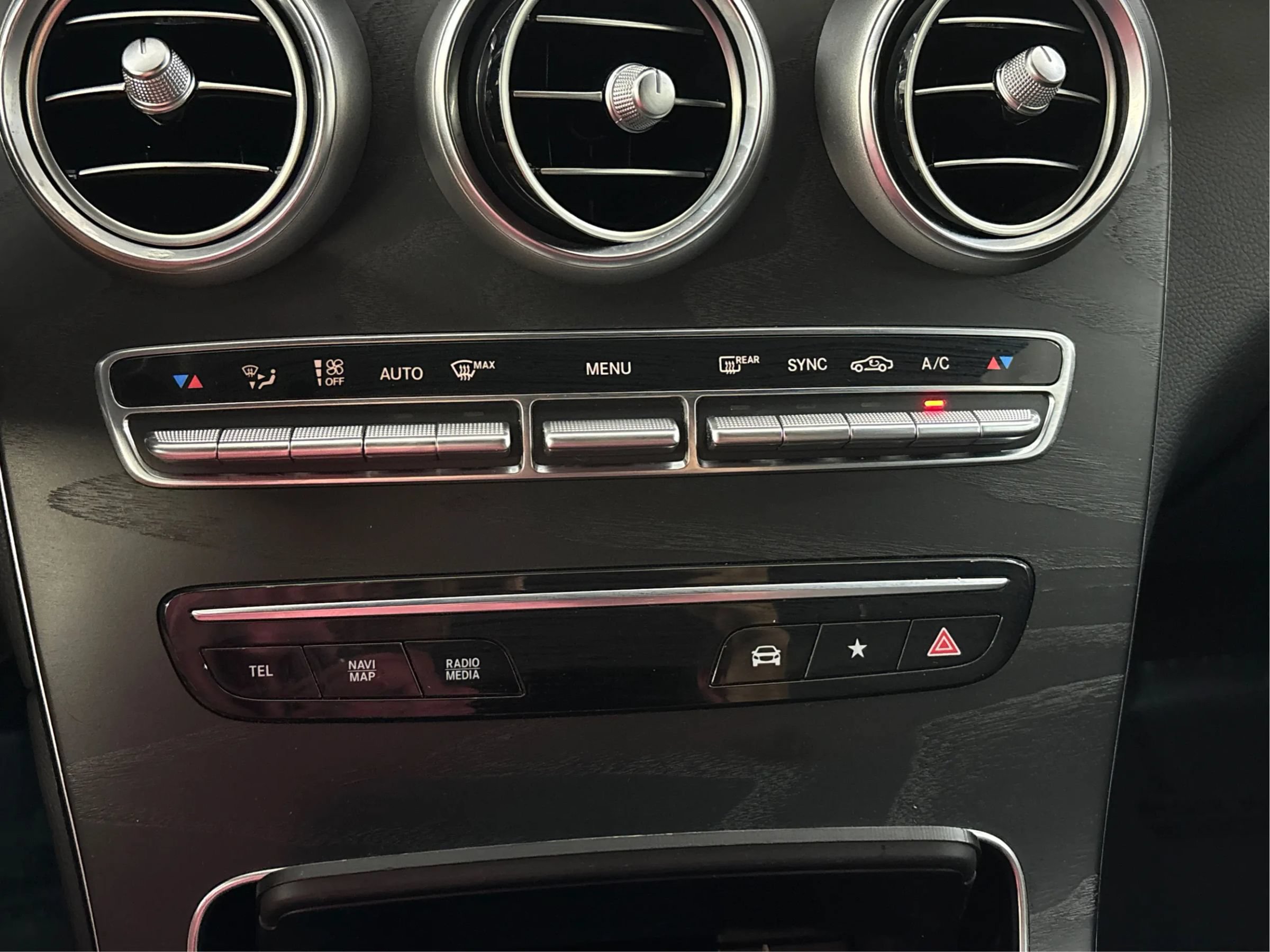 Used 2021 Mercedes-Benz GLC 300 4MATIC image 35
