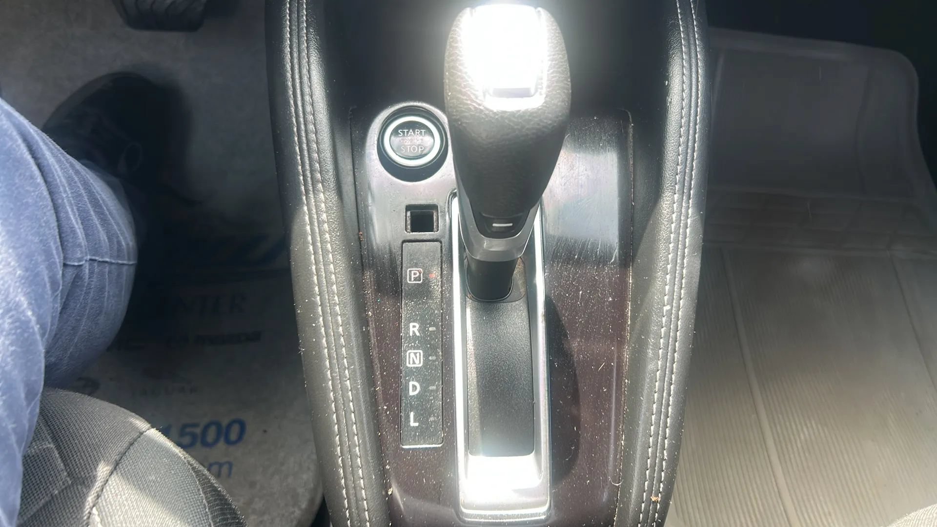 Used 2019 Nissan Kicks SV FWD image 21