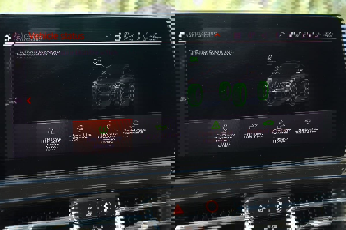 Used 2023 BMW M850i xDrive Coupe image 47