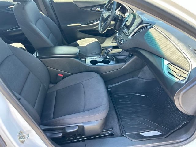 Used 2023 Chevrolet Malibu LS w/ LPO, Floor Liner Package FWD image 38