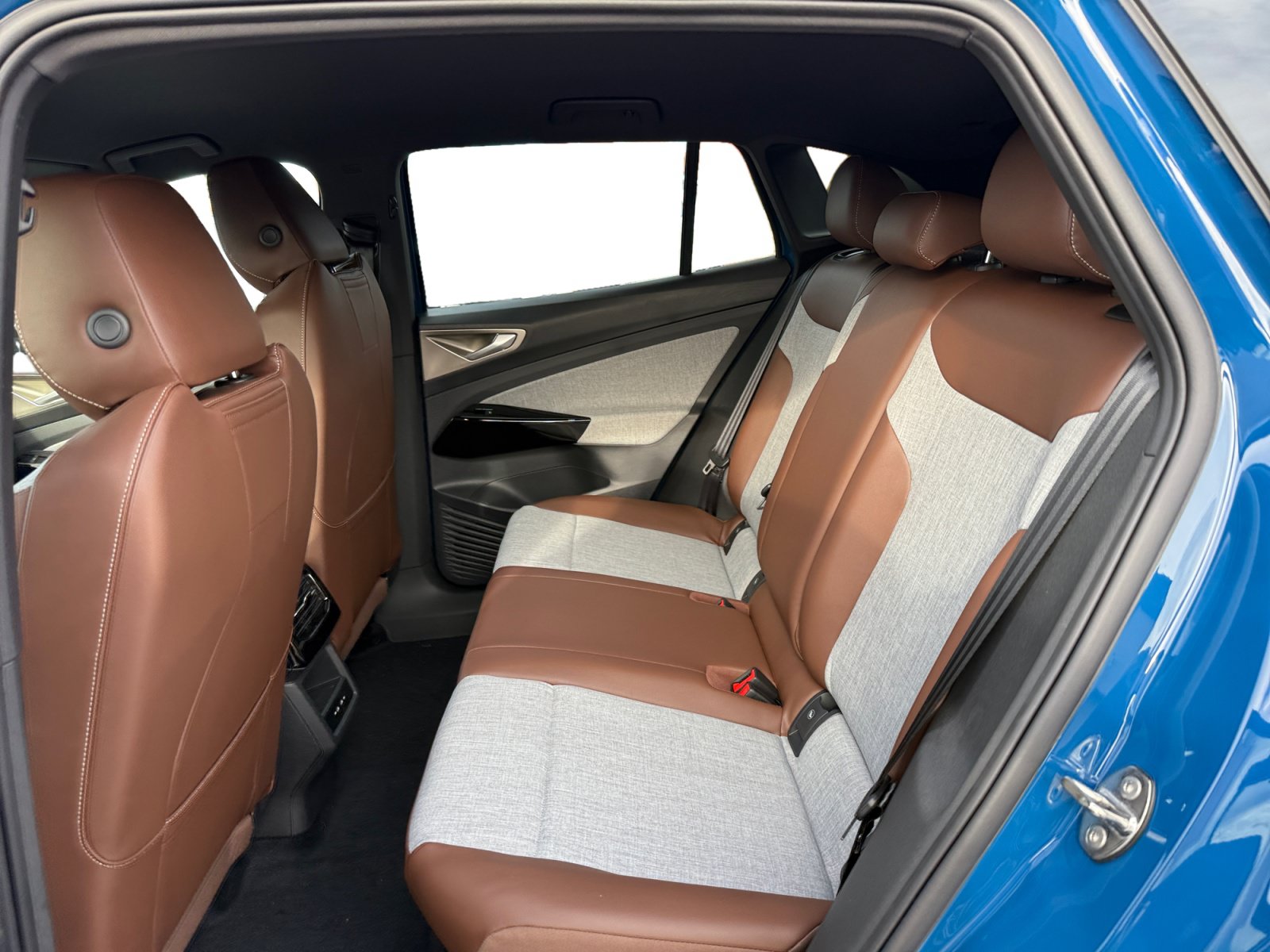 New 2026 Volkswagen ID.4 Pro RWD image 16