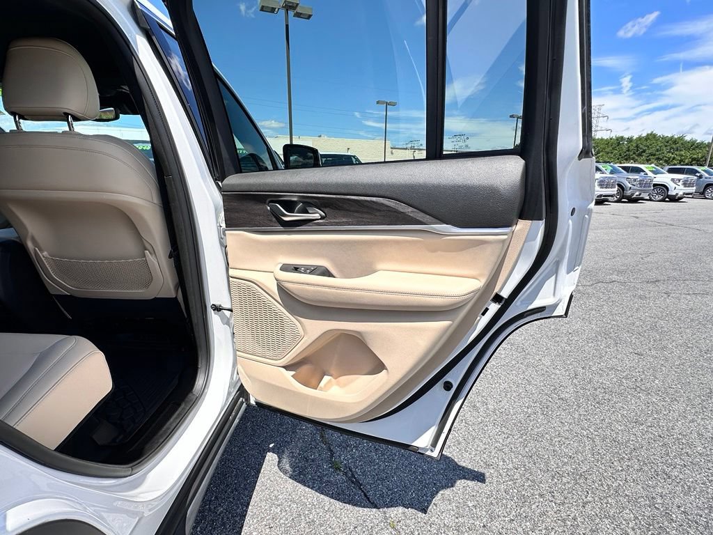 Used 2023 Jeep Grand Cherokee Limited AWD/4WD image 18