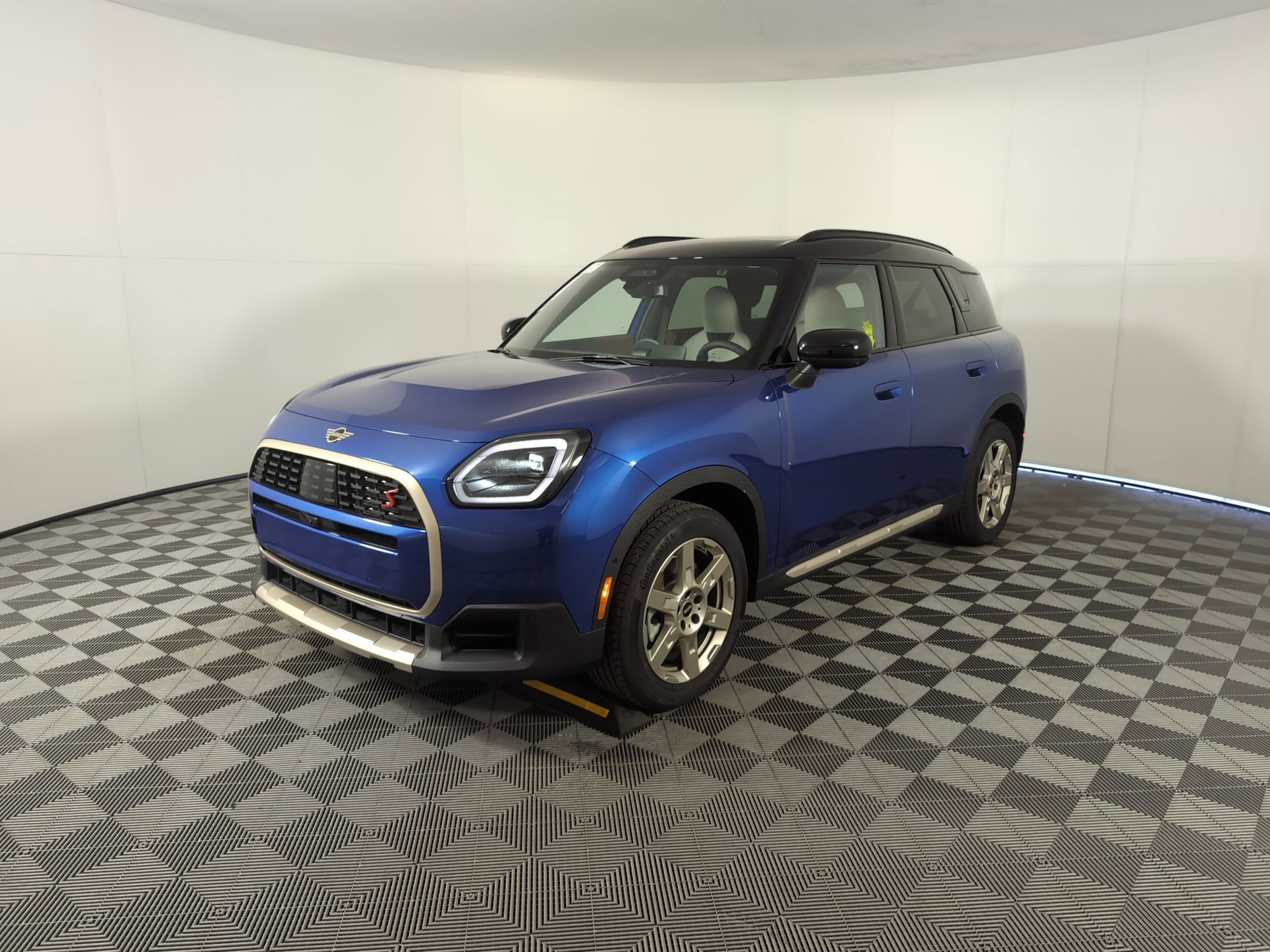 New 2025 MINI Cooper Countryman S w/ Comfort Package Max
