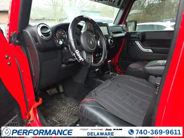 Used 2018 Jeep Wrangler Unlimited Sahara w/ Connectivity Group image 16