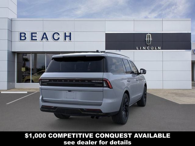 New 2025 Lincoln Navigator Reserve w/ Jet Appearance Package AWD/4WD image 8