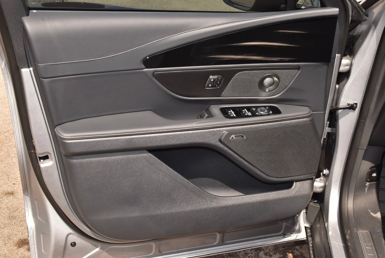 New 2026 Lincoln Nautilus Reserve AWD/4WD image 65