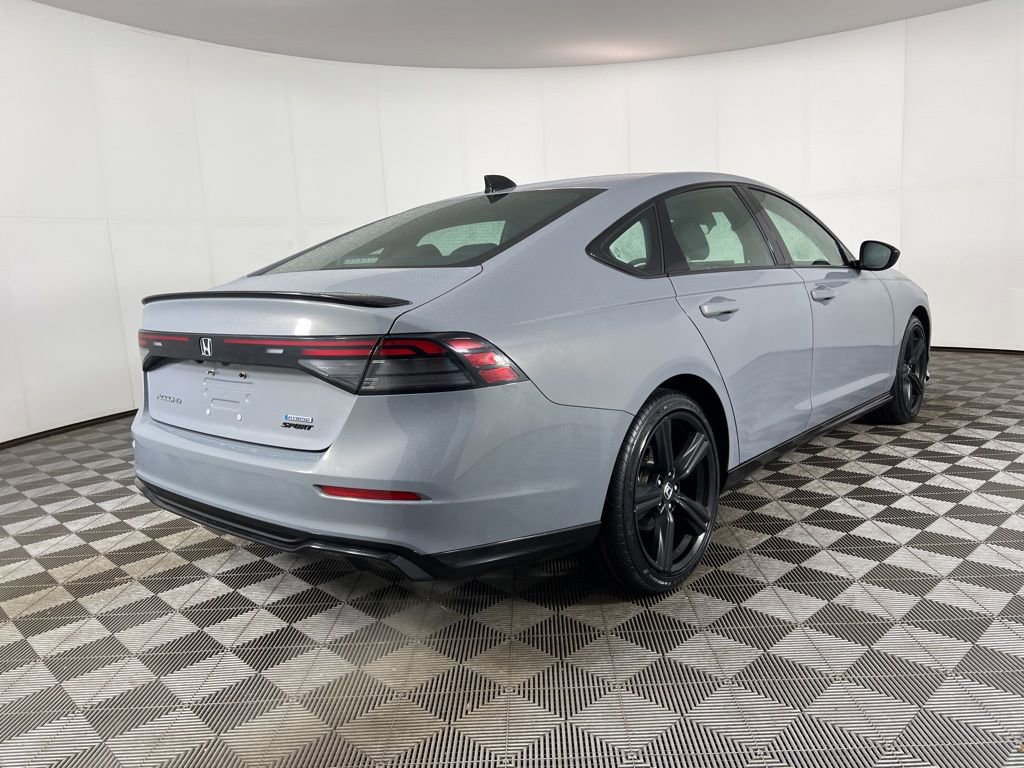 Used 2024 Honda Accord Sport image 5