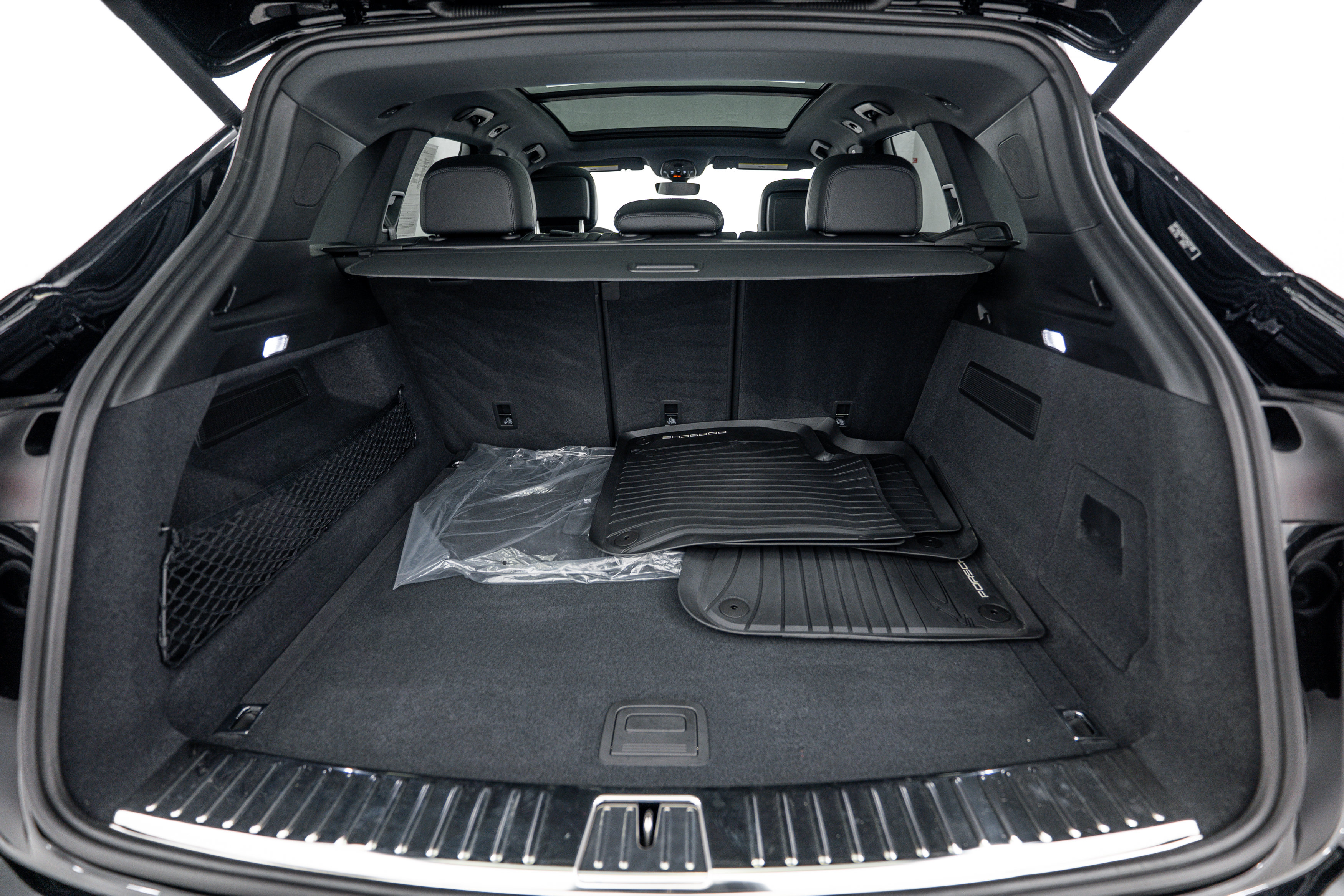 Certified 2026 Porsche Cayenne AWD/4WD image 25