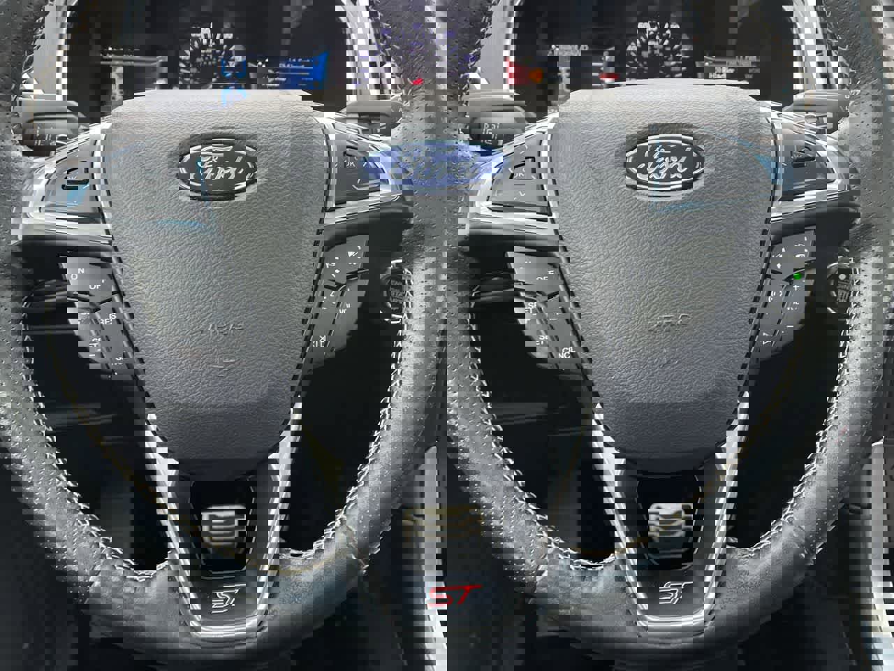 Used 2019 Ford Edge ST w/ Cold Weather Package image 10